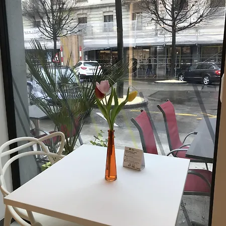 VISIONAPARTMENTS Rue de Berne - contactless check-in-3